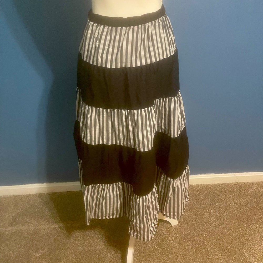 Who What Wear Elastic Waist Peasant Skirt size 2